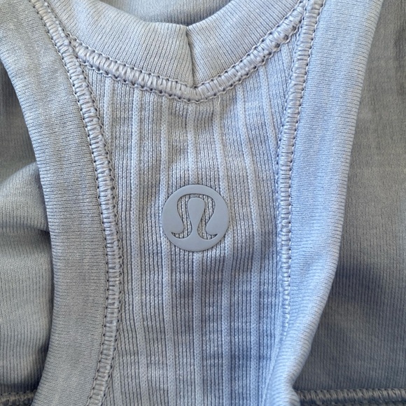 ❤️ Lululemon Ebb to Street Tank in Blue Linen Size 6 NWT - Picture 8 of 13